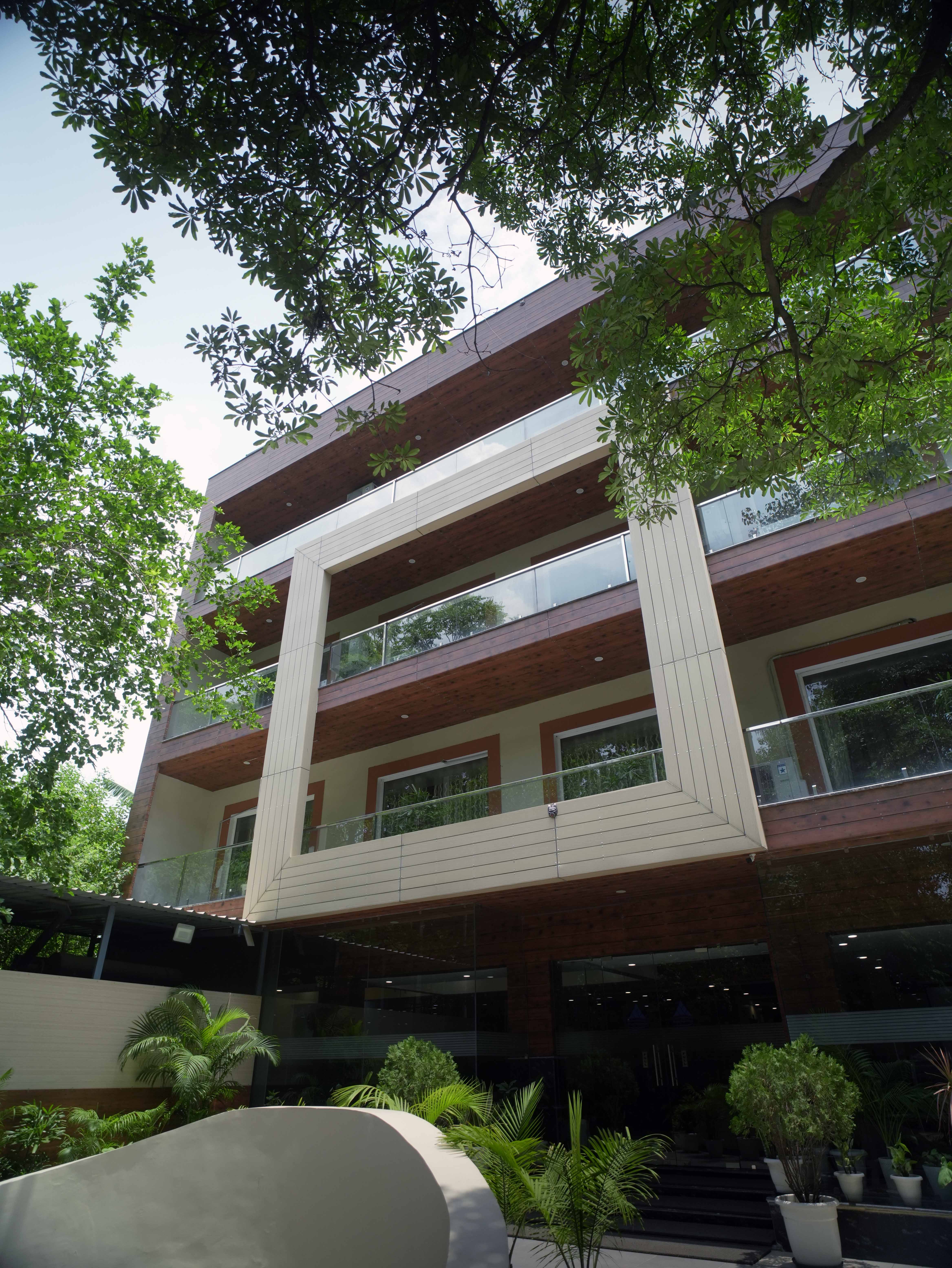 Royal Residence — Sector 27