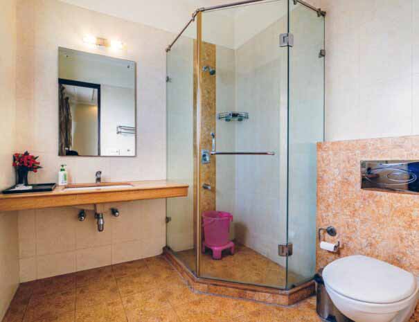 Royal Residence bathroom 10