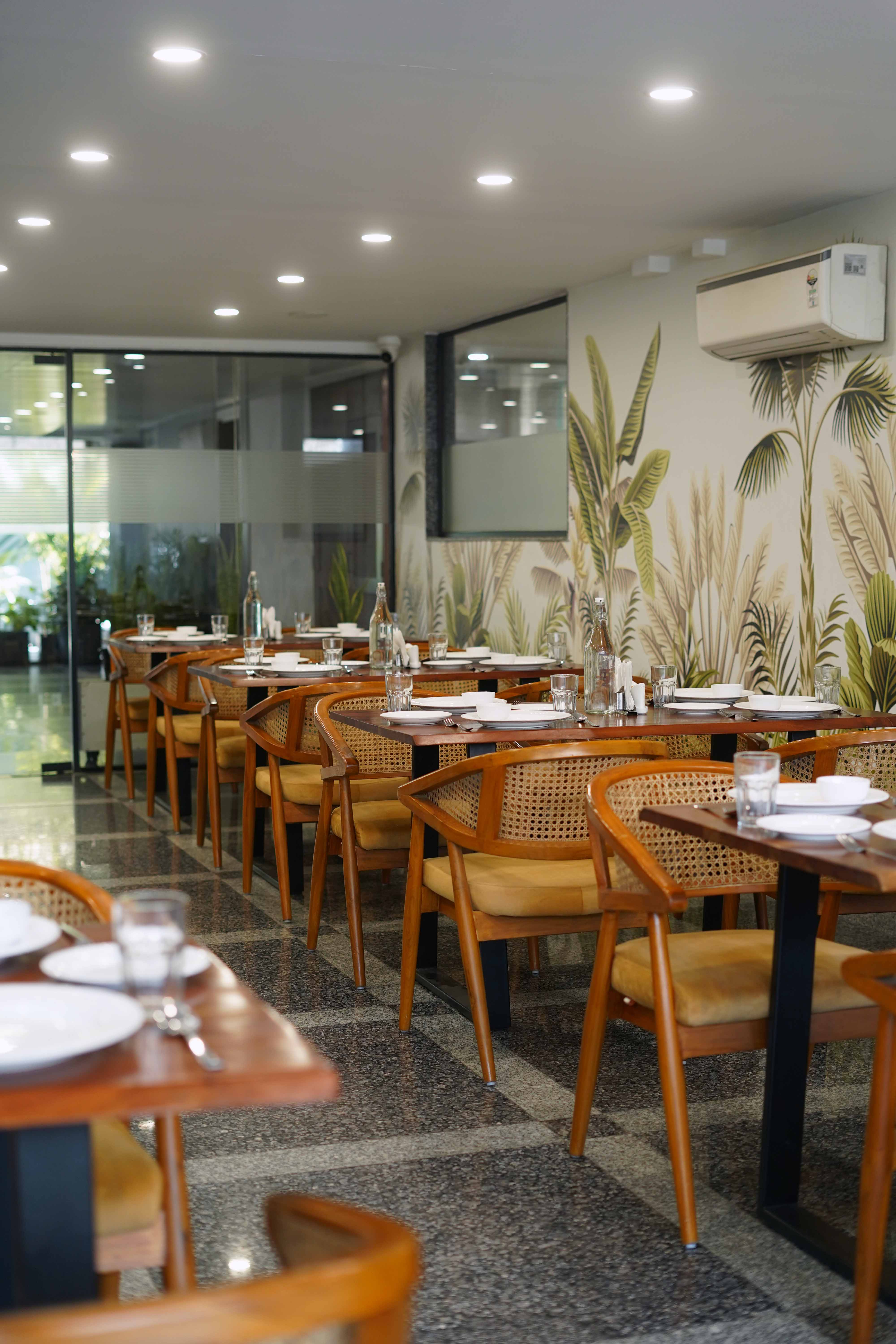Royal Residence dining space 2